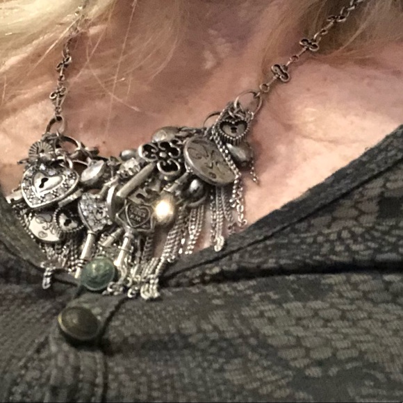 Martine Webster silver key heart lock charm necklace - Picture 5 of 10